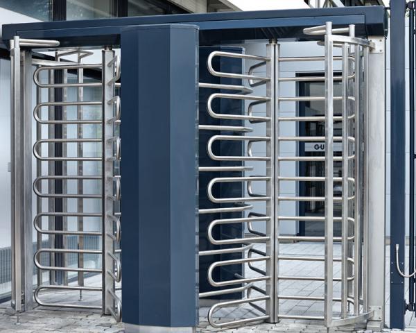 Full-height turnstile